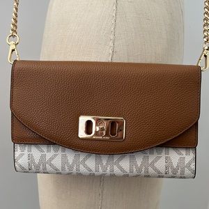 Michael Kors Karson Wallet Clutch - Logo Vanilla/Acorn Color